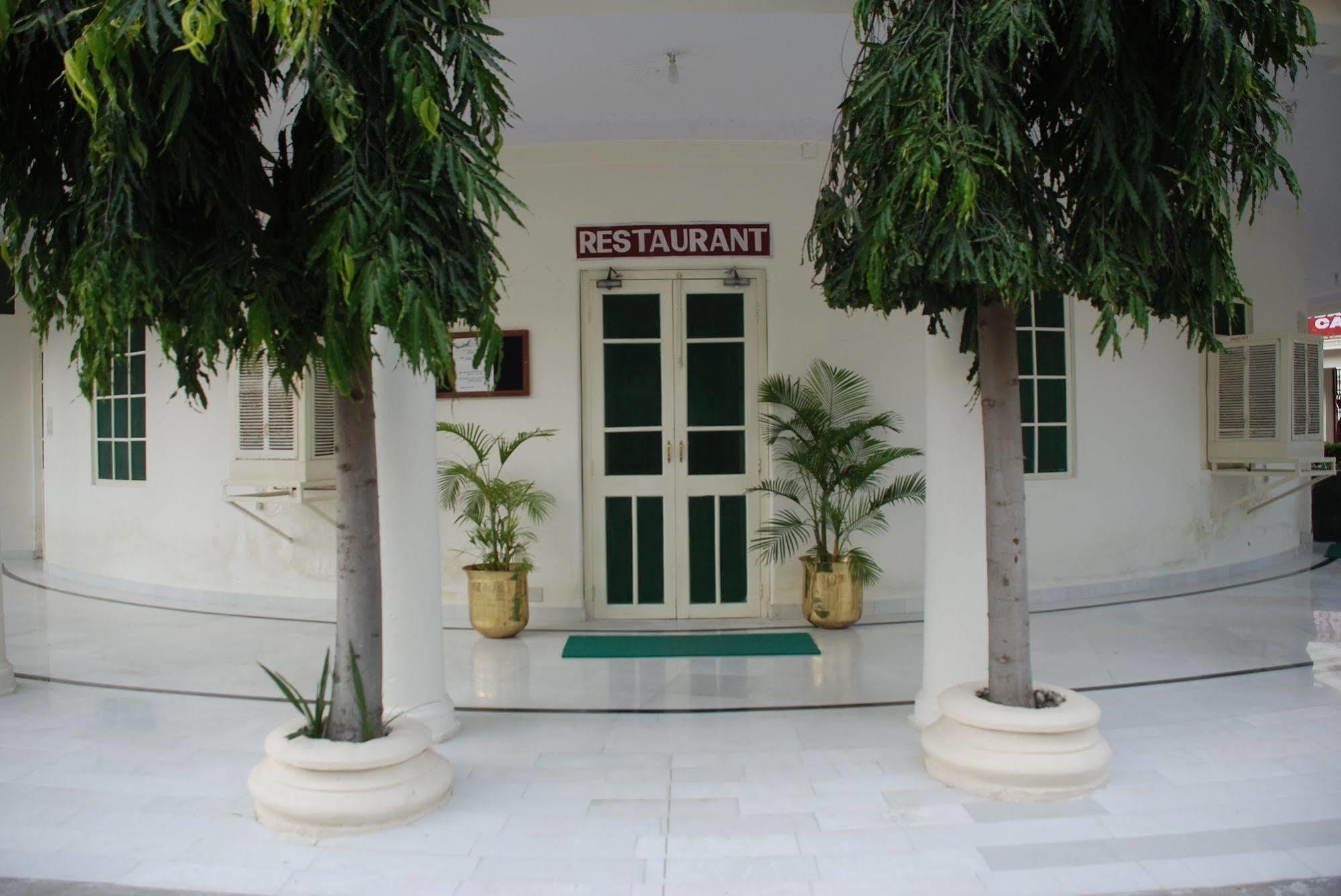 Garden Hotel - Heritage By Hrh Group Of Hotels Udaipur Dış mekan fotoğraf