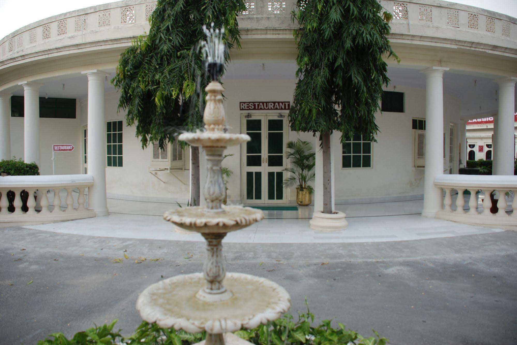 Garden Hotel - Heritage By Hrh Group Of Hotels Udaipur Dış mekan fotoğraf