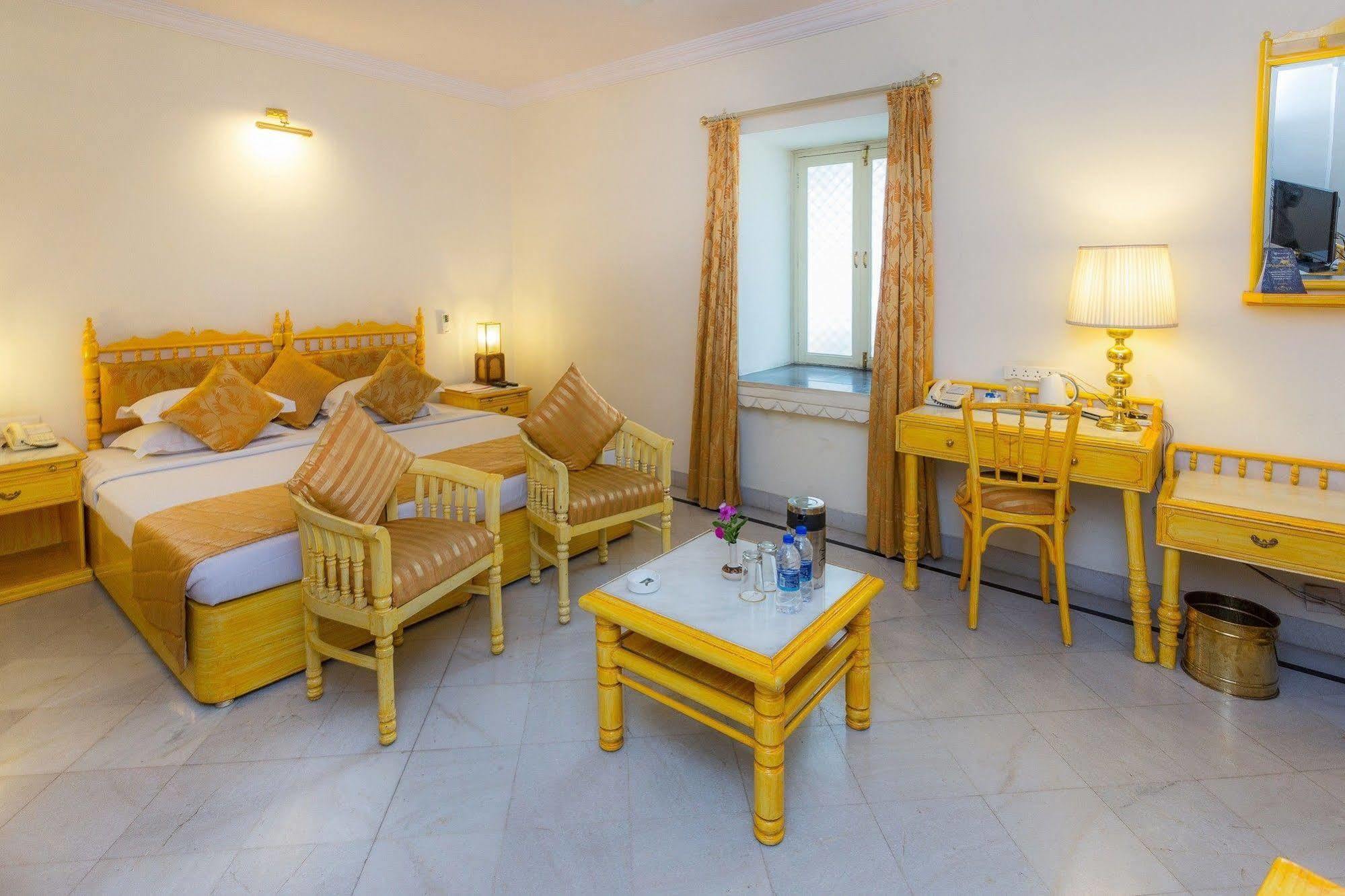 Garden Hotel - Heritage By Hrh Group Of Hotels Udaipur Dış mekan fotoğraf